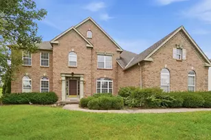 7649 Hunters Tr, West Chester, OH 45069 - Photo 1