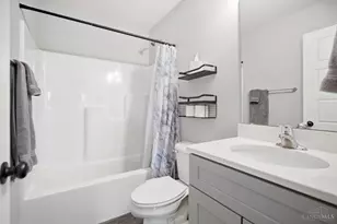 1940 Redbud Dr, Hamilton, OH 45013 - Photo 19