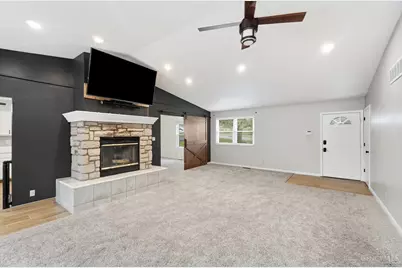 6821 Rackview Road, Green Township, OH 45248 - Photo 11