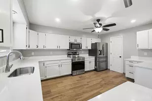 6821 Rackview Rd, Green Township, OH 45248 - Photo 17