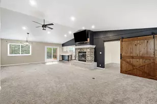 6821 Rackview Rd, Green Township, OH 45248 - Photo 9