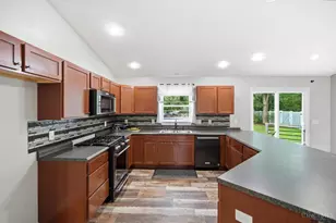 523 S Mill St, Blanchester, OH 45107 - Photo 9