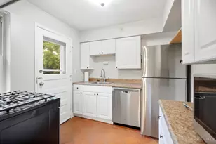 1601 Sutton Ave, Cincinnati, OH 45230 - Photo 11