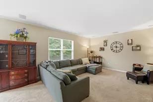 884 Ellery Dr, Union Township, OH 45245 - Photo 5
