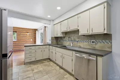 6556 Montevista Drive, Cincinnati, OH 45224 - Photo 13