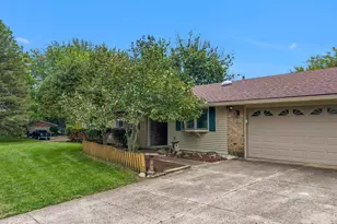3243 Windmill Dr, Beavercreek, OH 45432 - Photo 9