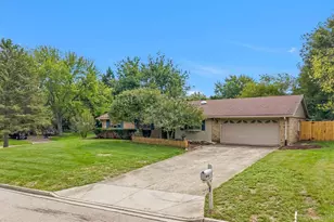 3243 Windmill Dr, Beavercreek, OH 45432 - Photo 3