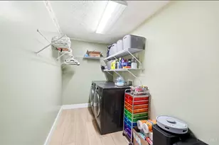 258 Gumley Rd, Washington Twp, OH 45107 - Photo 15