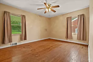 8536 Donegal Dr, Sycamore Township, OH 45236 - Photo 13
