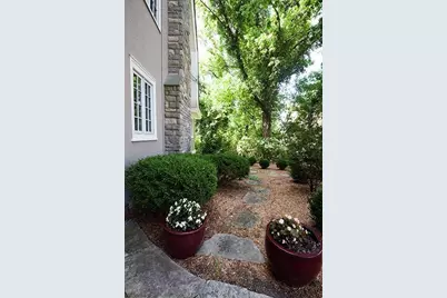 2035 Calvin Cliff Lane, Cincinnati, OH 45206 - Photo 25