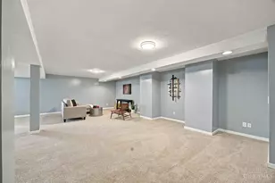 6831 Perinwood Dr, Green Township, OH 45248 - Photo 39