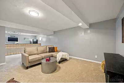 6831 Perinwood Drive, Green Township, OH 45248 - Photo 37