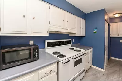 8041 W Chester Road, West Chester, OH 45069 - Photo 17
