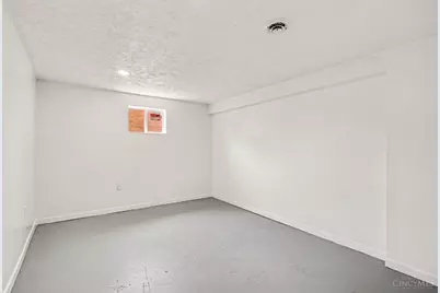 8018 Bridgetown Road, Miami Township, OH 45002 - Photo 17