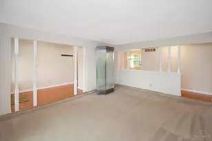 8044 Honeysuckle Ln, West Chester, OH 45069 - Photo 7