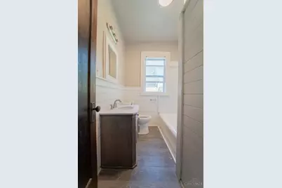 224 Ehrman Avenue, Cincinnati, OH 45220 - Photo 9