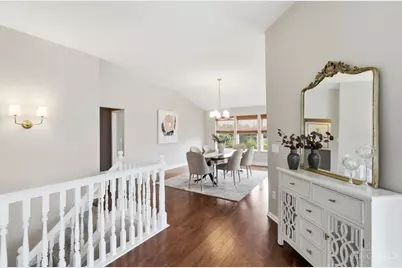 9698 Fallsridge Court, Springfield Township, OH 45231 - Photo 13