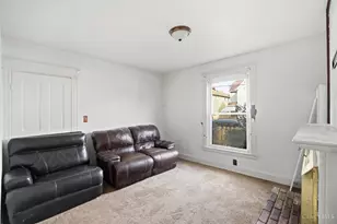 2439 Benninghofen Ave, Hamilton, OH 45015 - Photo 3