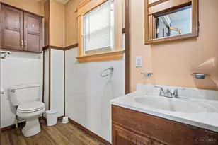 2439 Benninghofen Ave, Hamilton, OH 45015 - Photo 9