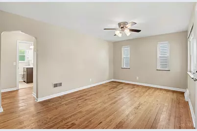 7418 Plainfield Road, Deer Park, OH 45236 - Photo 7