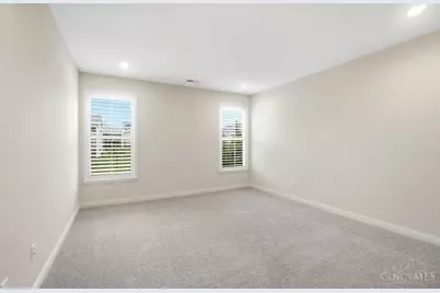 4982 Renaissance Park Drive, Middletown, OH 45005 - Photo 25