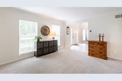5013 Barnsby Lane, Union Township, OH 45244 - Photo 7