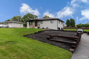 7290 Eyler Dr, Clearcreek Twp., OH 45066 - Photo 3