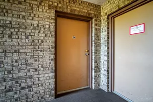 2431 Mustang Dr, Cincinnati, OH 45211 - Photo 7
