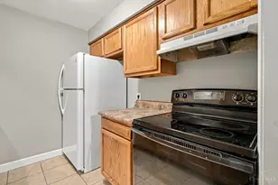 2431 Mustang Dr, Cincinnati, OH 45211 - Photo 11