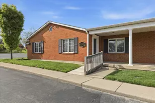 136 N Breiel Blvd, Middletown, OH 45042 - Photo 1