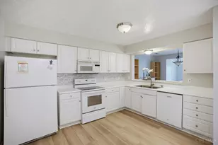 4188 E Village Dr, Mason, OH 45040 - Photo 7