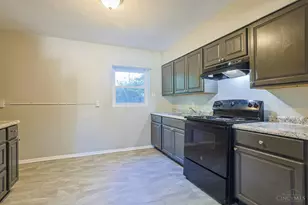 4310 Sunburst Ln, Cincinnati, OH 45238 - Photo 7