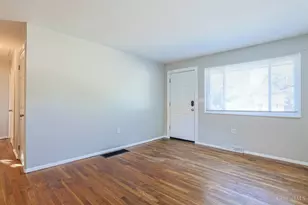 4310 Sunburst Ln, Cincinnati, OH 45238 - Photo 5