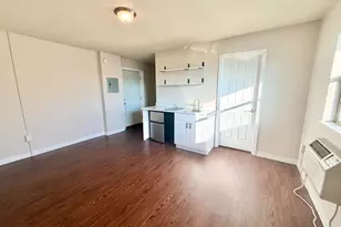 7743 Reading Rd, Cincinnati, OH 45237 - Photo 3