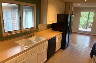 454 Beechtree Dr, Springfield Township, OH 45224 - Photo 5