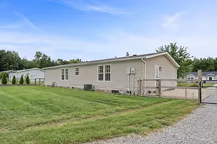 4207 E Fork Hills Dr, Williamsburg Township, OH 45103 - Photo 7