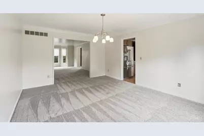 10934 Fallstone Drive, Cincinnati, OH 45246 - Photo 15