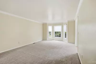 10934 Fallstone Drive, Cincinnati, OH 45246 - Photo 11