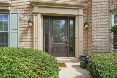 10934 Fallstone Drive, Cincinnati, OH 45246 - Photo 5