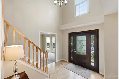 10934 Fallstone Drive, Cincinnati, OH 45246 - Photo 7
