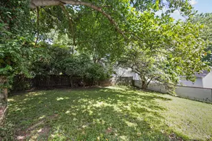 6832 Kenton Ave, Silverton, OH 45236 - Photo 5