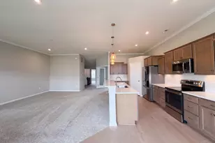 4370 Waters Edge Ln, Turtle Creek Township, OH 45036 - Photo 3