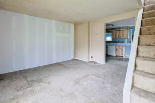 1081 Mc Kelvey Rd, Springfield Township, OH 45231 - Photo 5