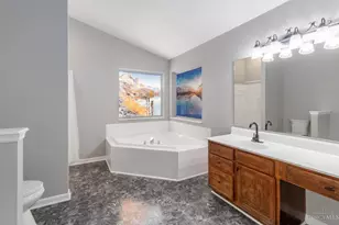 5687 Pepperridge Ct, Hamilton Township, OH 45039 - Photo 15