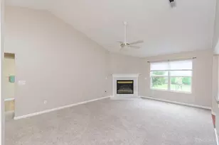 2287 Appleblossom Dr, Miamisburg, OH 45342 - Photo 9