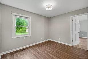 1205 Sunrise Dr, Loveland, OH 45140 - Photo 7