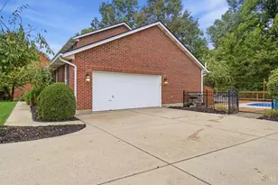 6940 Crown Pointe Dr, Liberty Township, OH 45011 - Photo 43