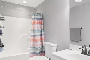 6940 Crown Pointe Dr, Liberty Township, OH 45011 - Photo 29