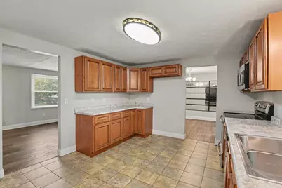 11258 Lodgeview Court, Forest Park, OH 45240 - Photo 9