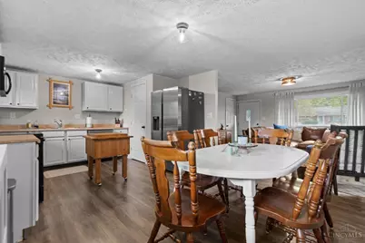 610 Skyview Drive, West Carrollton, OH 45449 - Photo 13